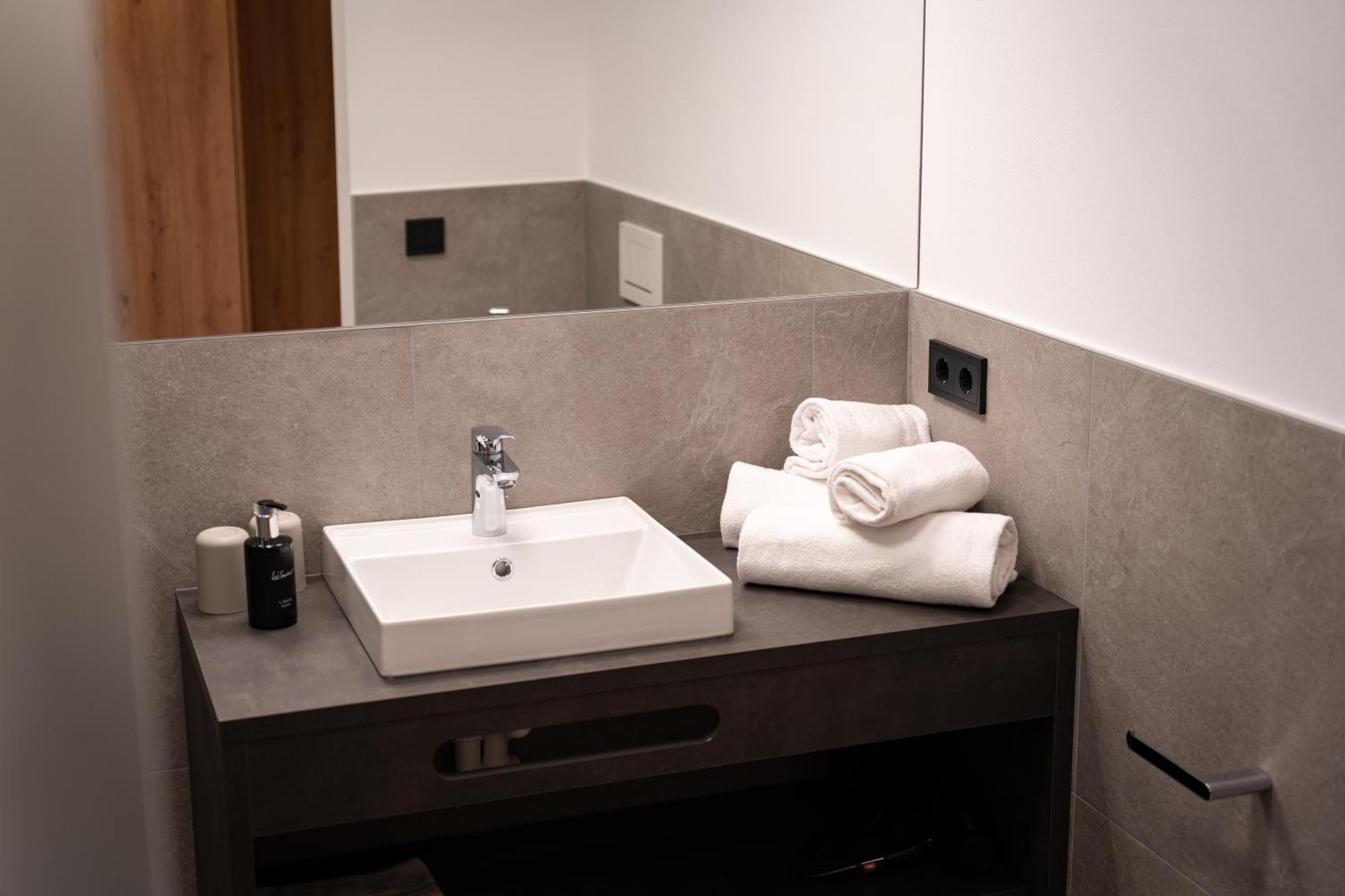 Self Service Hotel Schnalser Hof ナトゥルノ エクステリア 写真