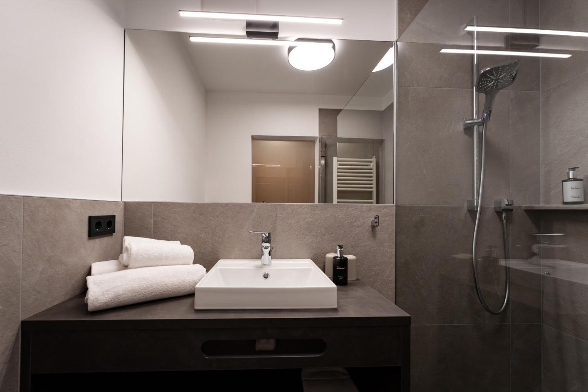 Self Service Hotel Schnalser Hof ナトゥルノ エクステリア 写真