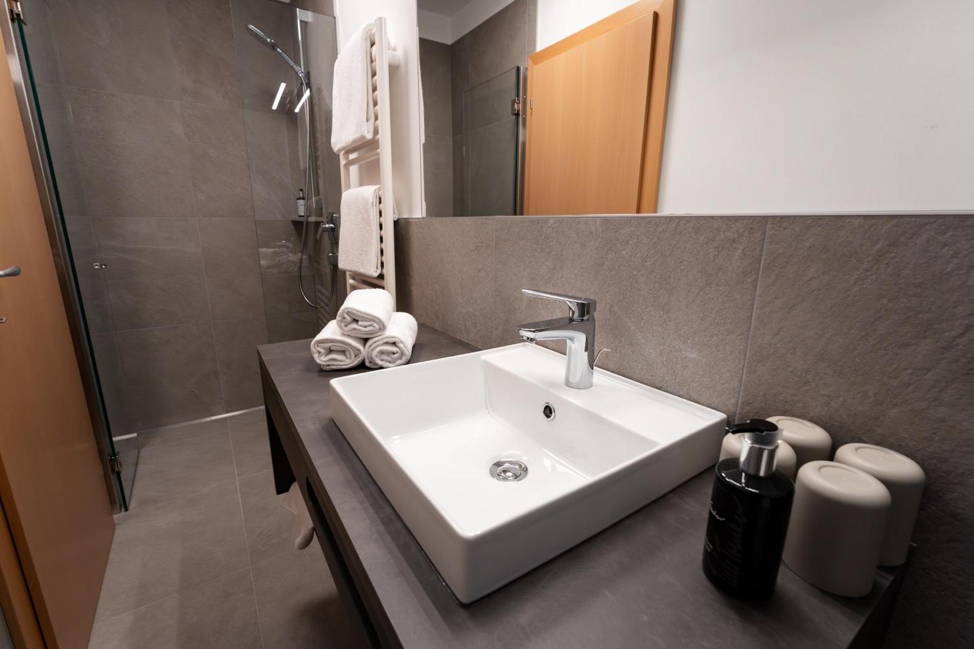 Self Service Hotel Schnalser Hof ナトゥルノ エクステリア 写真